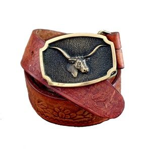 Longhorn brass belt buckle with leather belt